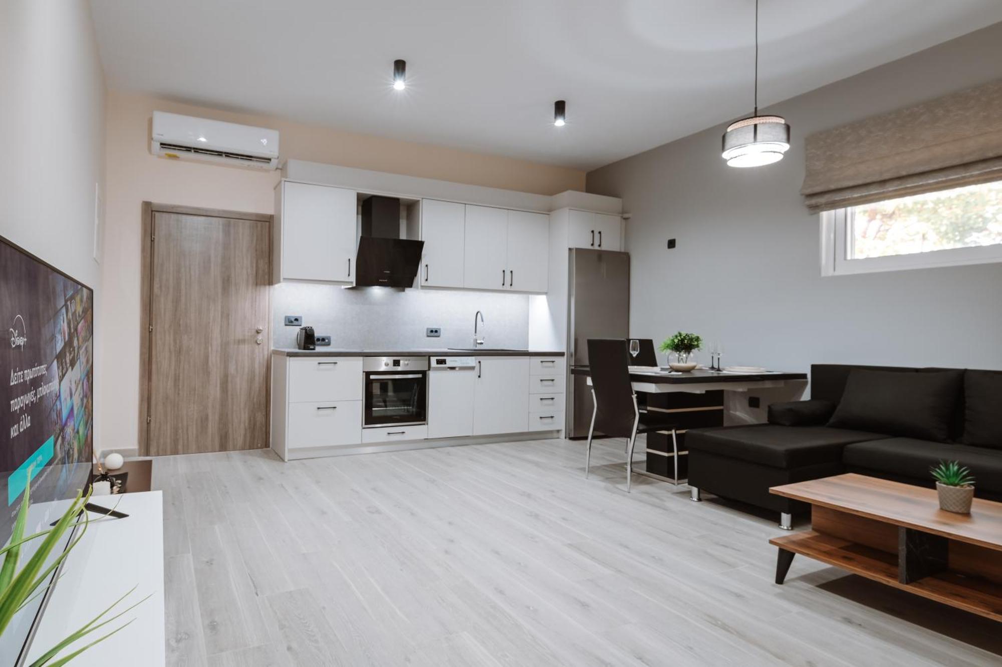 Theo's House Apartment *